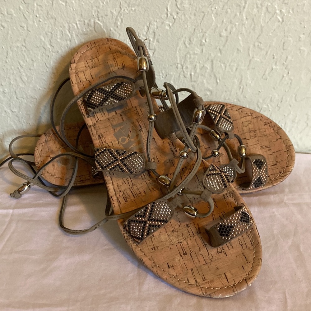 SAM & LIBBY Strappy Bling Sandals Womens Size 8.5 USA Nice Sandals.
